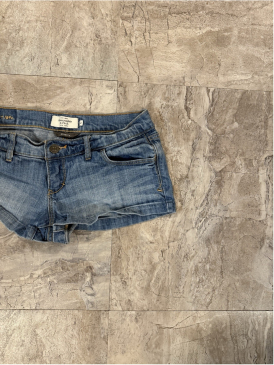 Women Shorts Jean Shorts · Abercrombie & Fitch — photo 1 of 1